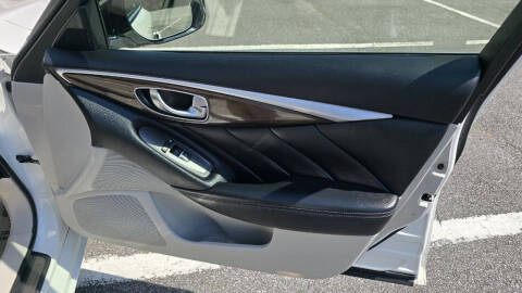 2014 Infiniti Q50 Premium