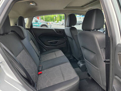 2013 Ford Fiesta SE