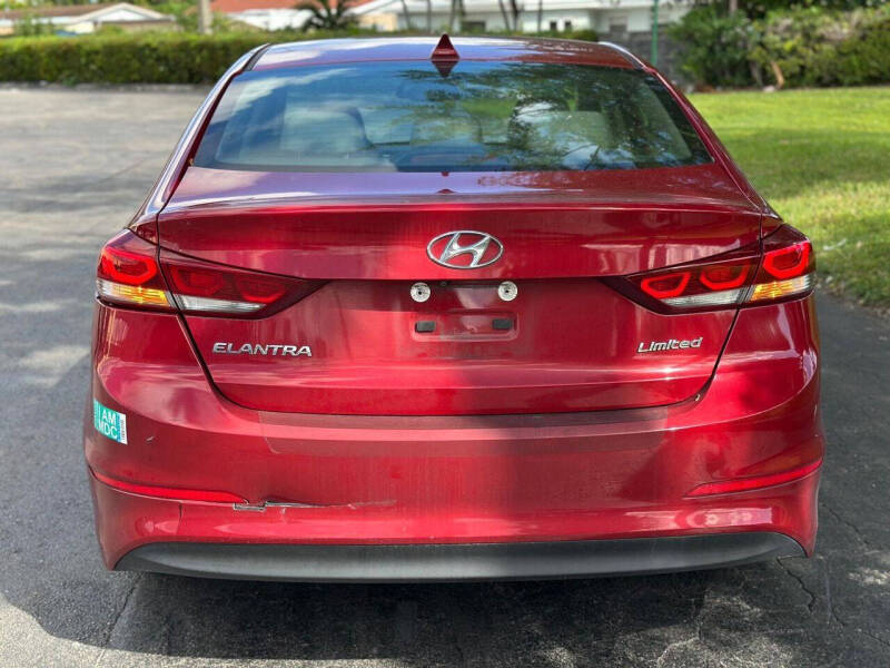 2017 Hyundai Elantra