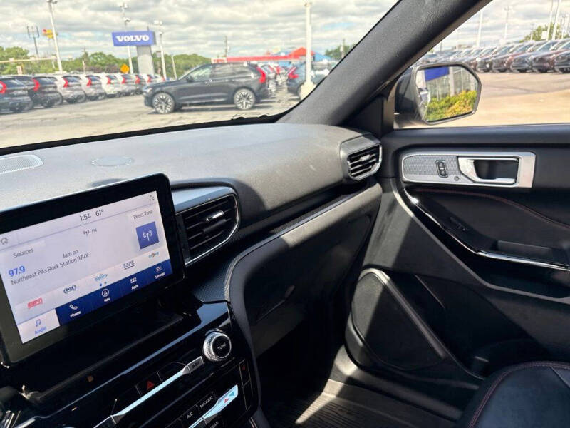 2024 Ford Explorer ST-Line