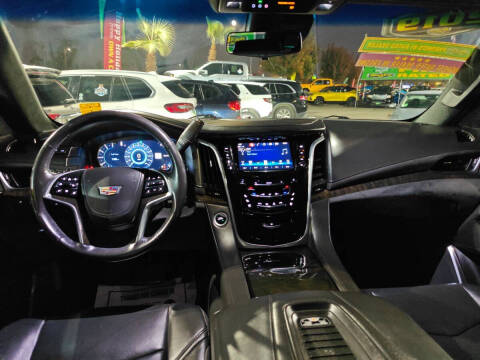 2019 Cadillac Escalade Platinum