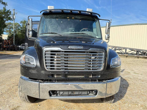 2021 Freightliner M2 106