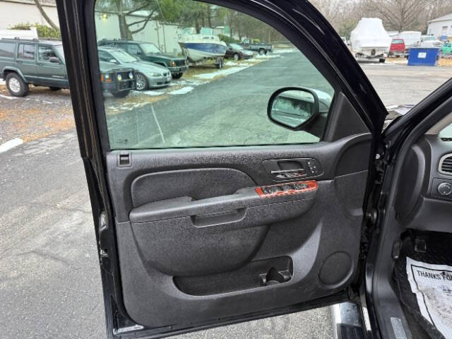2011 Chevrolet Avalanche LTZ