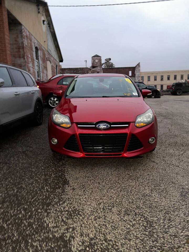 2012 Ford Focus for sale at Carz 4 Less in Hartville, OH