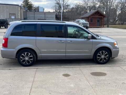 2014 Chrysler Town and Country for sale at BEAR CREEK AUTO SALES in Spring Valley MN