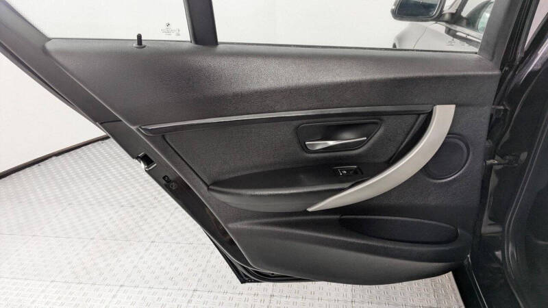 2016 BMW 3 Series 320i xDrive