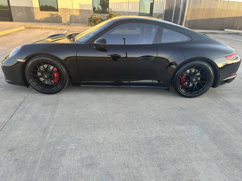 2017 Porsche 911 Carrera GTS