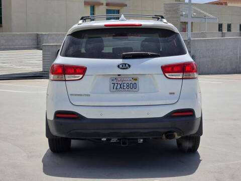 2017 Kia Sorento LX