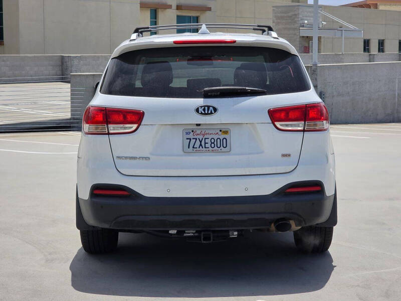 2017 Kia Sorento LX