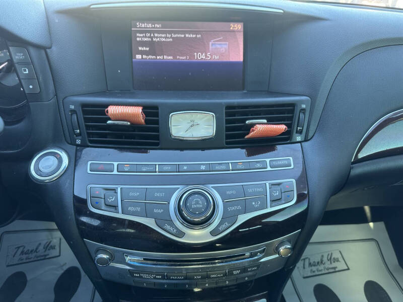 2013 Infiniti M37