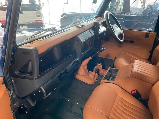 1997 Land Rover Defender 8