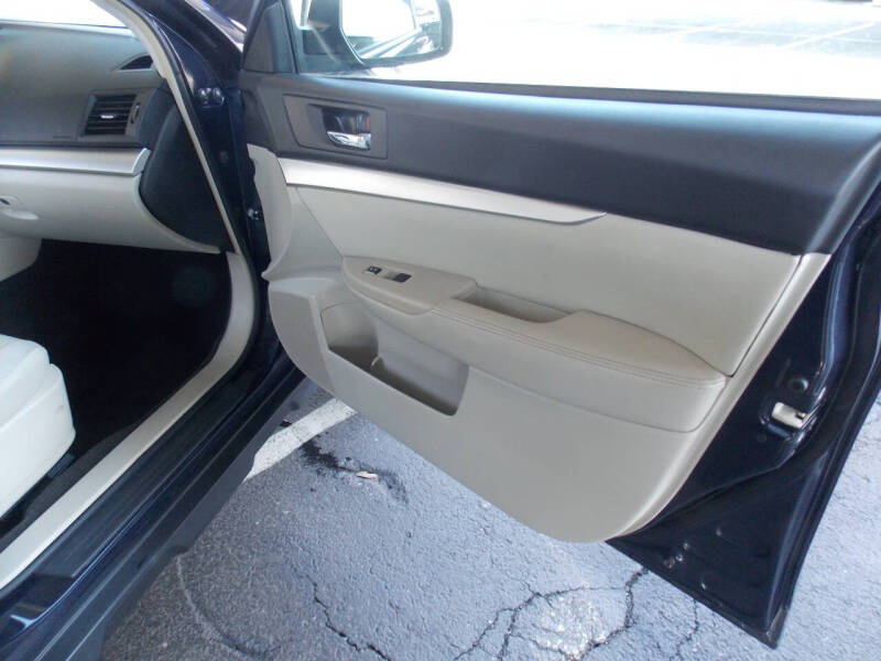 2012 Subaru Outback 2.5i Premium