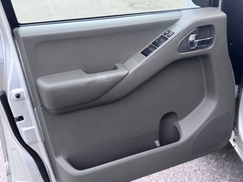 2014 Nissan Frontier S