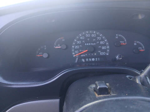 2000 Ford E-250