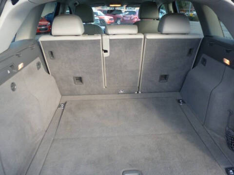 2012 Audi Q5 3.2 quattro Premium Plus