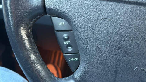 2004 Ford Thunderbird Deluxe