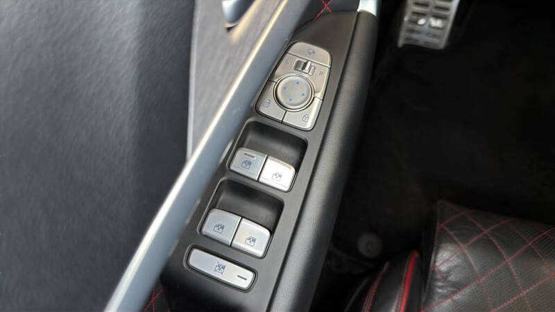 2020 Genesis G70
