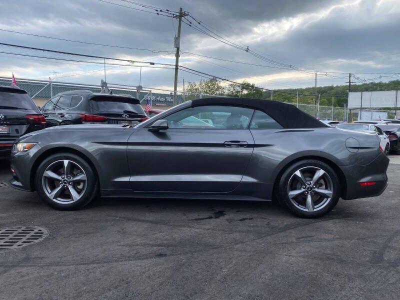 2017 Ford Mustang V6