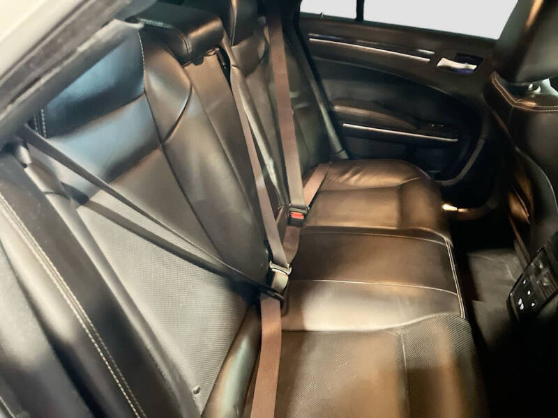2023 Chrysler 300 S V6
