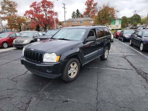 2005 Jeep Grand Cherokee for sale at Flag Motors in Columbus OH