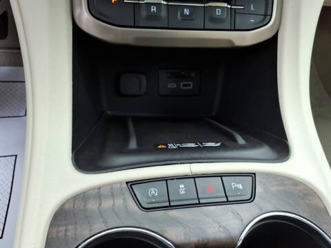 2021 GMC Acadia Denali