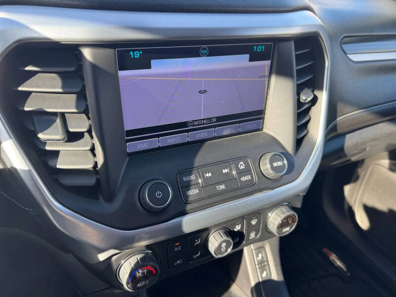 2017 GMC Acadia SLT-1