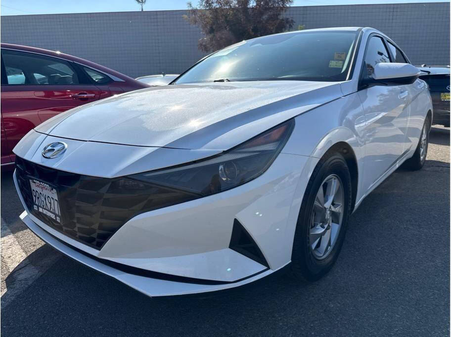 2021 Hyundai Elantra SE