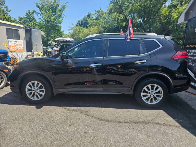 2018 Nissan Rogue SV