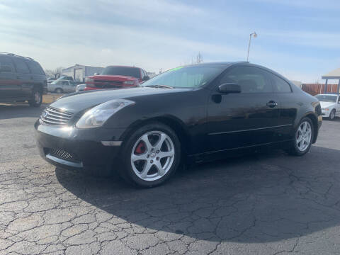 2004 Infiniti G35 for sale at AJOULY AUTO SALES in Moore OK