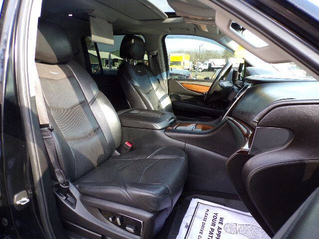 2016 Cadillac Escalade ESV Luxury Collection
