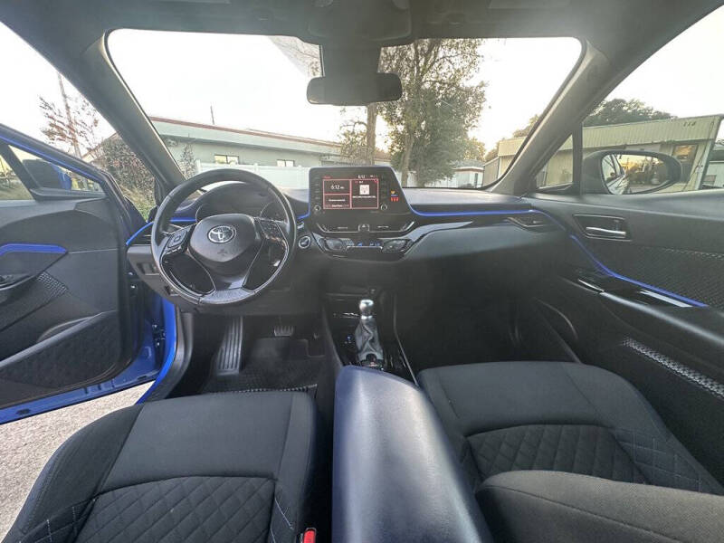 2021 Toyota C-HR XLE