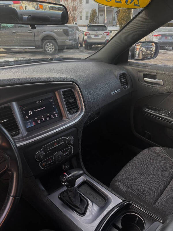 2020 Dodge Charger SXT