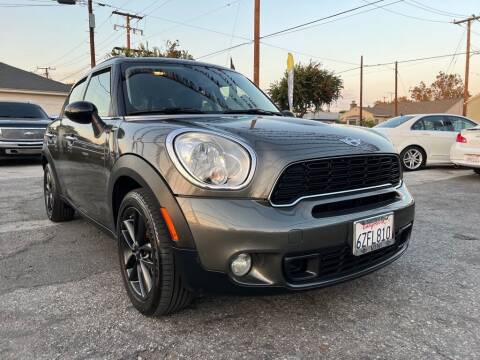 2013 MINI Countryman for sale at Tristar Motors in Bell CA