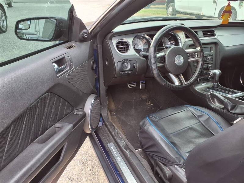 2012 Ford Mustang V6