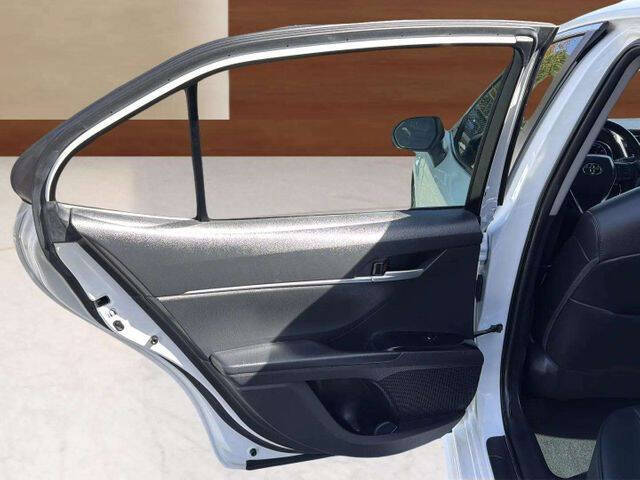 2018 Toyota Camry SE