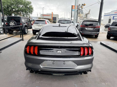 2021 Ford Mustang EcoBoost