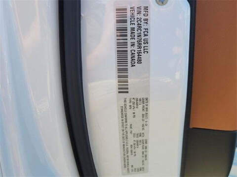 2024 Chrysler Pacifica Plug-In Hybrid Pinnacle