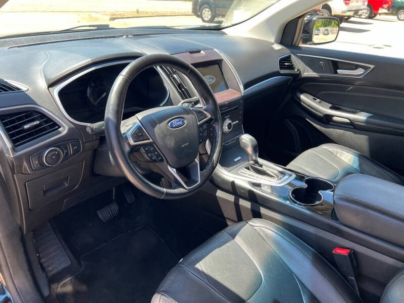 2017 Ford Edge Titanium