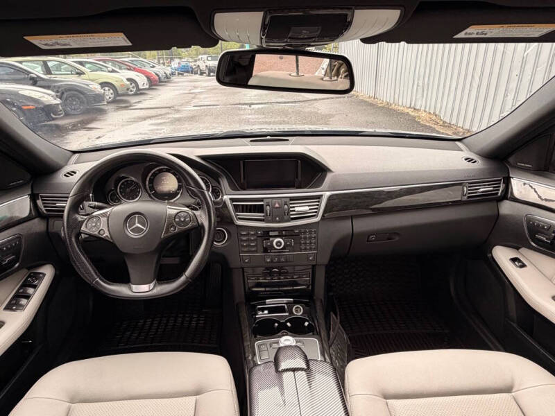 2010 Mercedes-Benz E-Class