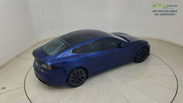 2022 Tesla Model S Plaid