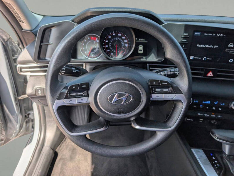 2022 Hyundai Elantra