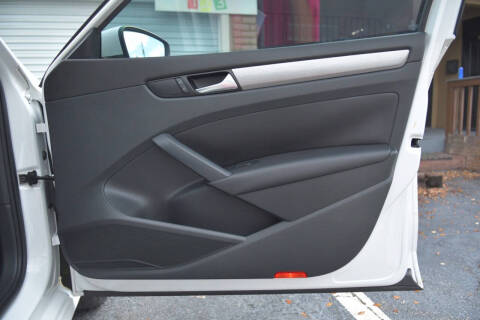 2014 Volkswagen Passat 1.8T SE