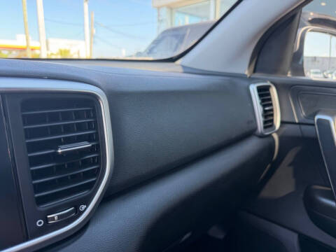 2022 Kia Sportage LX