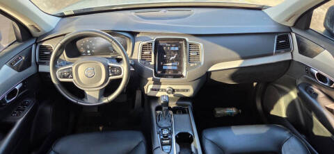 2021 Volvo XC90 T5 Momentum