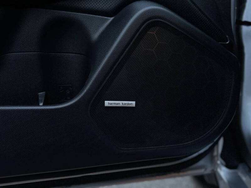 2017 Subaru Legacy 3.6R Limited