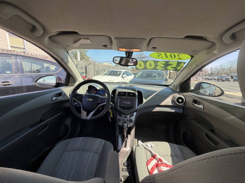 2015 Chevrolet Sonic LT Auto