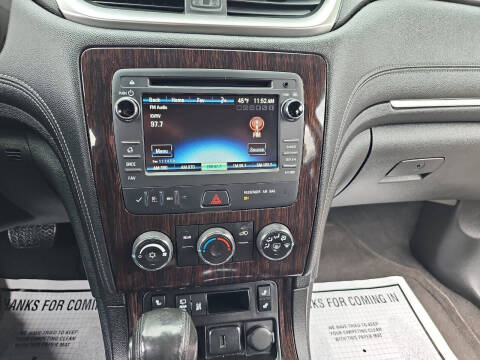 2017 Chevrolet Traverse LT