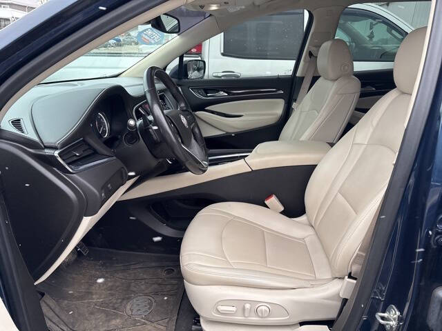 2022 Buick Enclave Essence