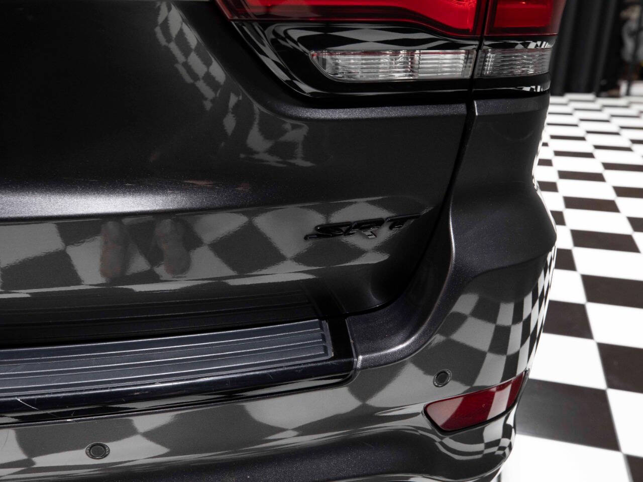 2019 Jeep Grand Cherokee 18
