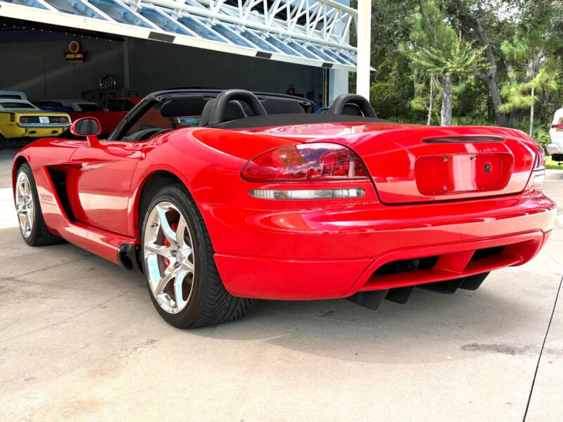 2004 Dodge Viper SRT-10